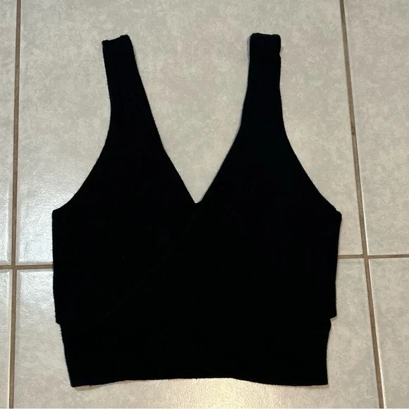 Abercrombie and Fitch Elegant crisscross Black Women's Top - Picture 1 of 5
